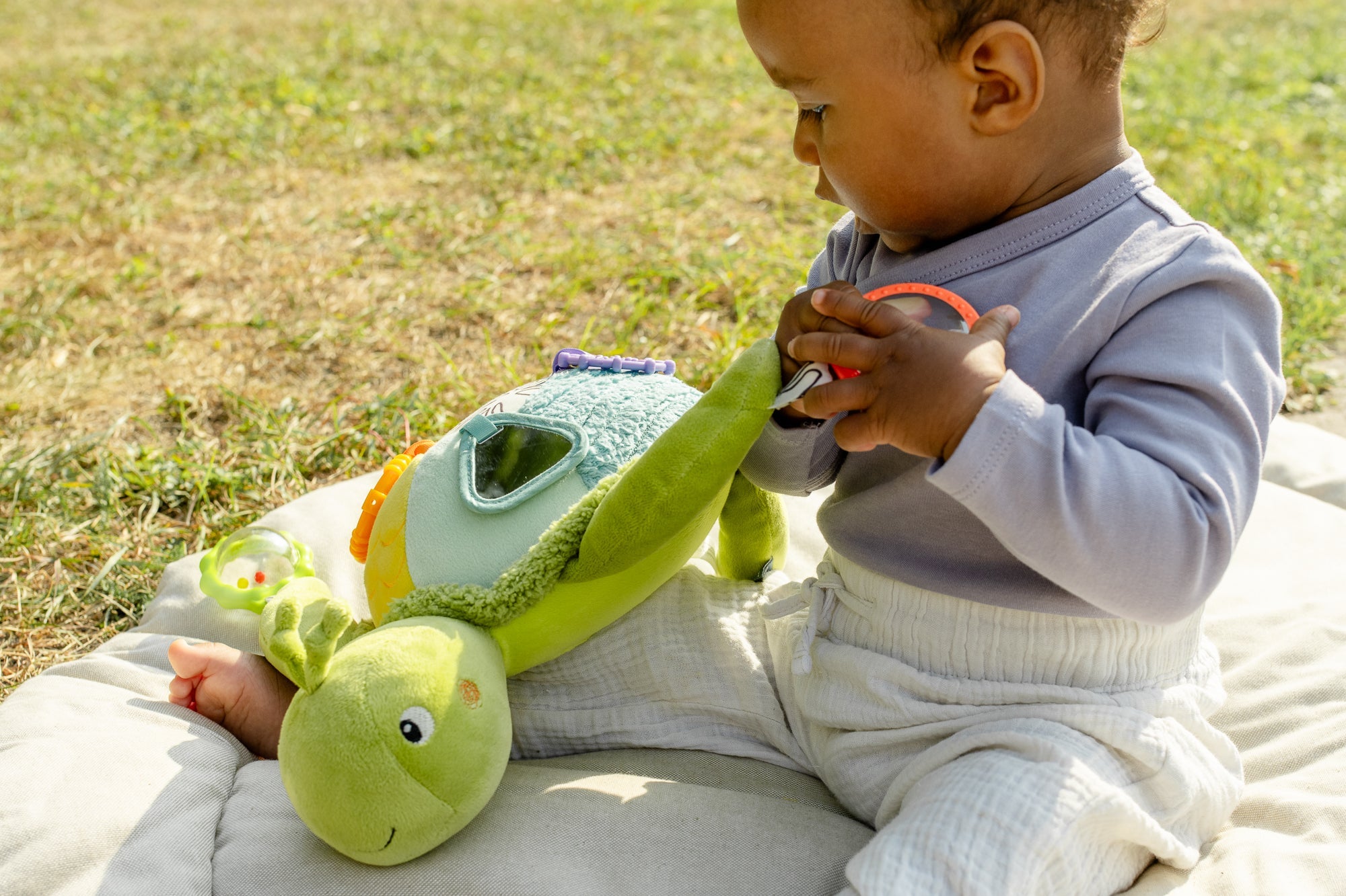 fehn handschuh Fehn Spielhandschuh COLOR Friends – Fehn – Babyspielzeug & Babybedarf seit 1949 – babyfehn.de