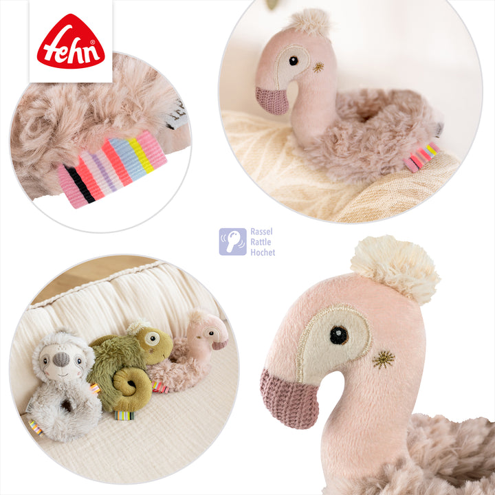 Detailansicht des Baby Ring-Greiflings Flamingo mit integrierter Rassel