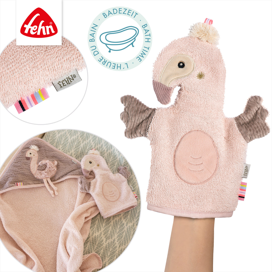 Details des Baby Waschhandschuhs Flamingo aus weichem Frottee