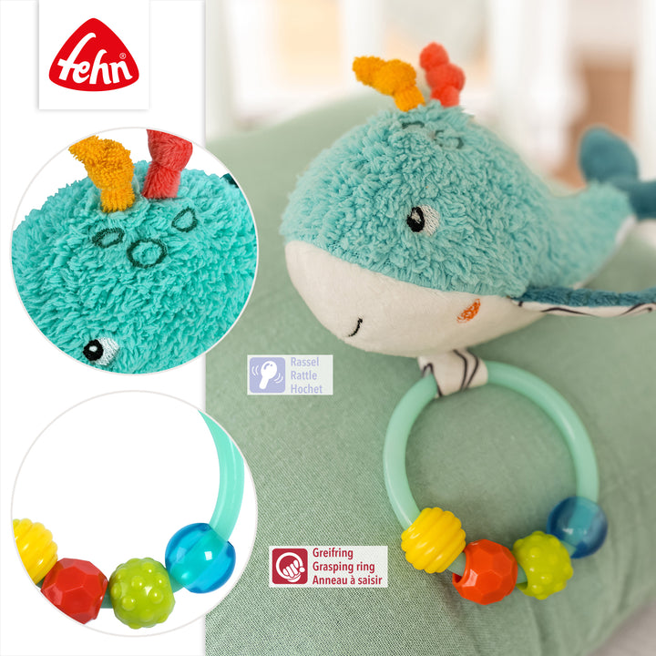 Detailansicht des Baby Perlenrings Wal mit integrierter Rassel und Greifring