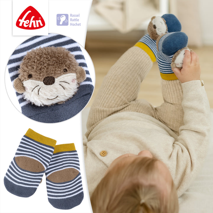 Details der Baby Rasselsocken Otter mit integrierter Rassel