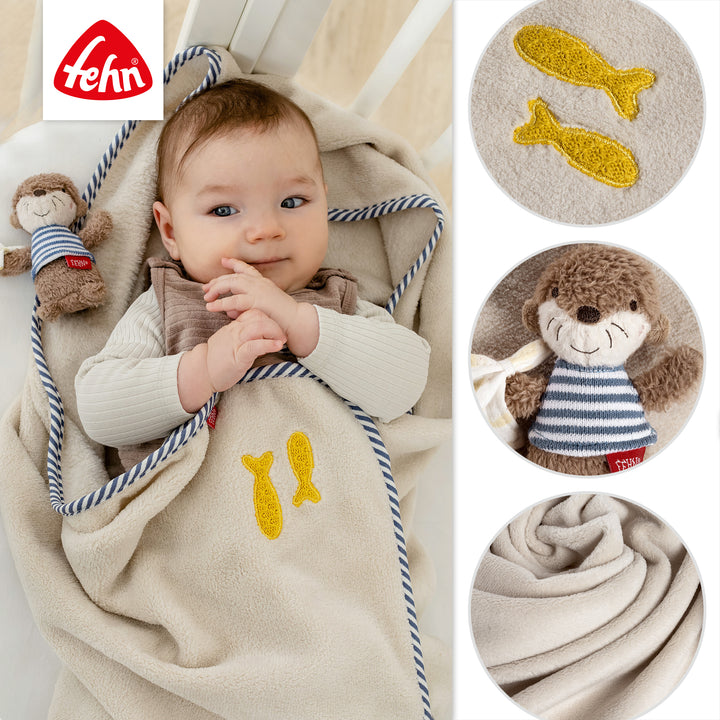 Details der Baby Kuscheldecke Otter mit Applikation
