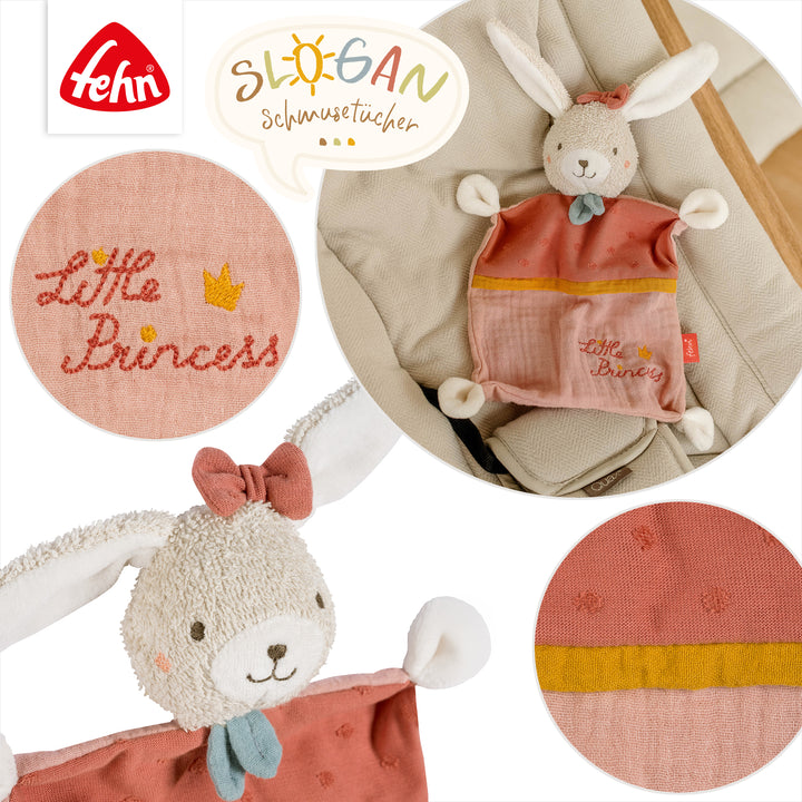 Detailansicht des Baby Schmusetuchs Hase mit Slogan