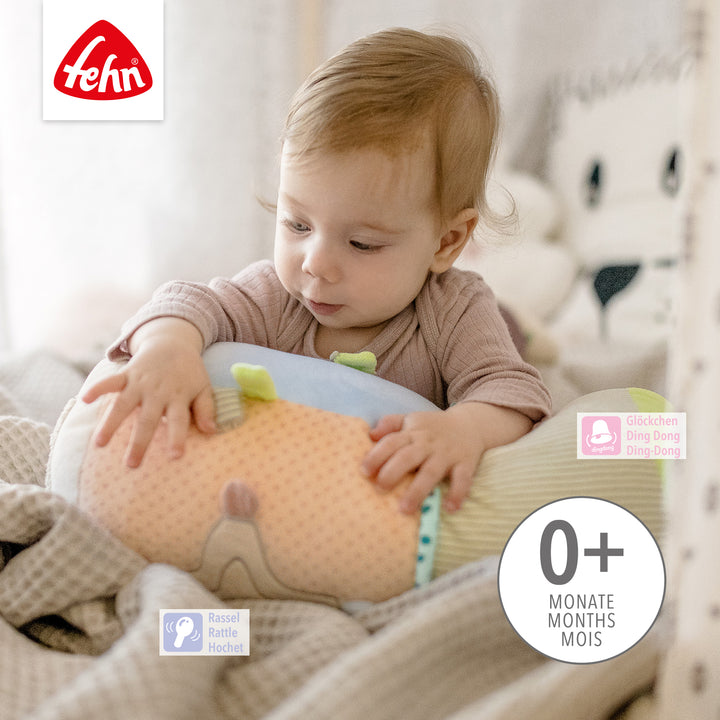 Baby spielt mit Baby Krabbelrolle Meereskinder