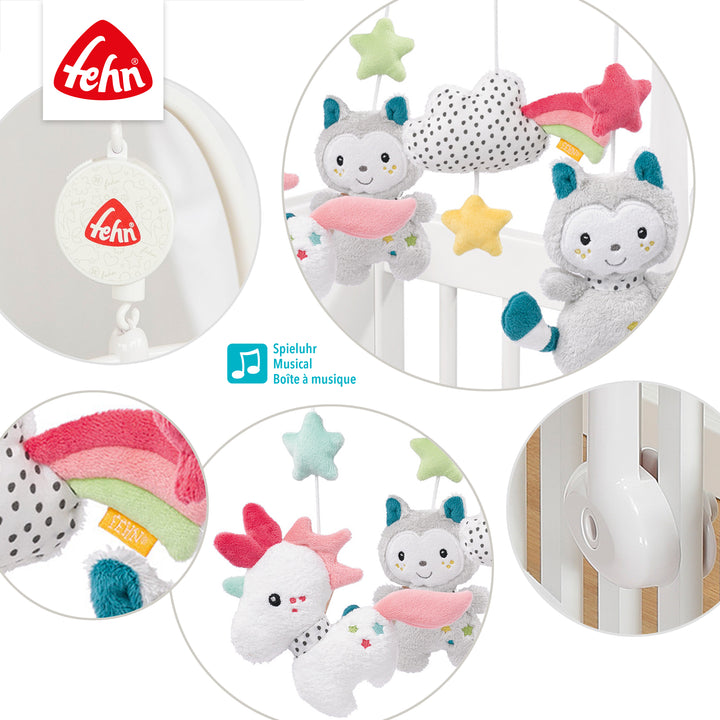 Detailansicht des Baby Musik-Mobile Aiko &amp; Yuki mit Plüschfiguren