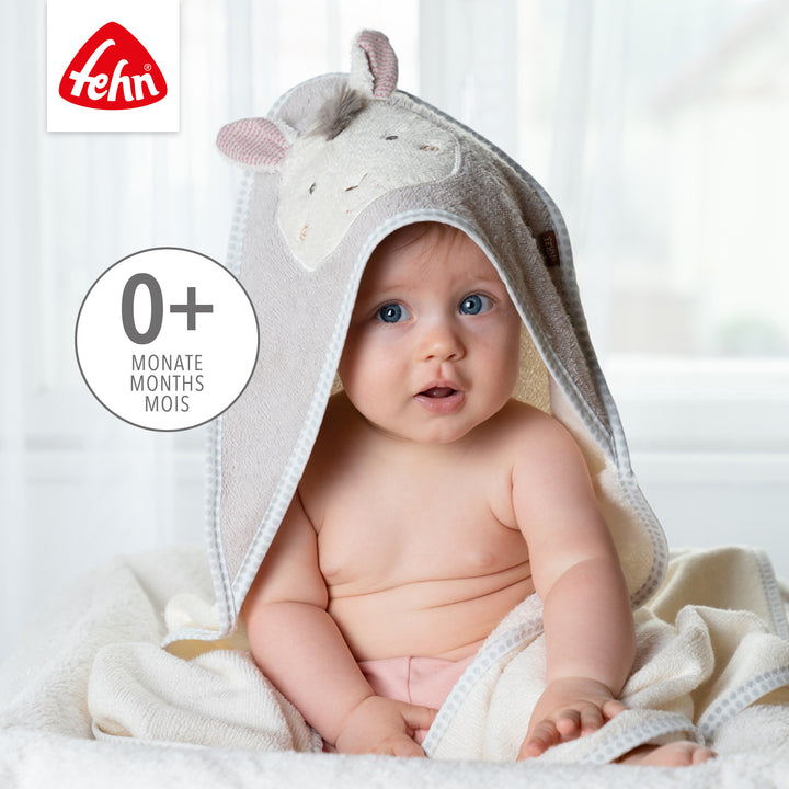 Baby im Baby Kapuzenbadetuch Lama nach dem Baden