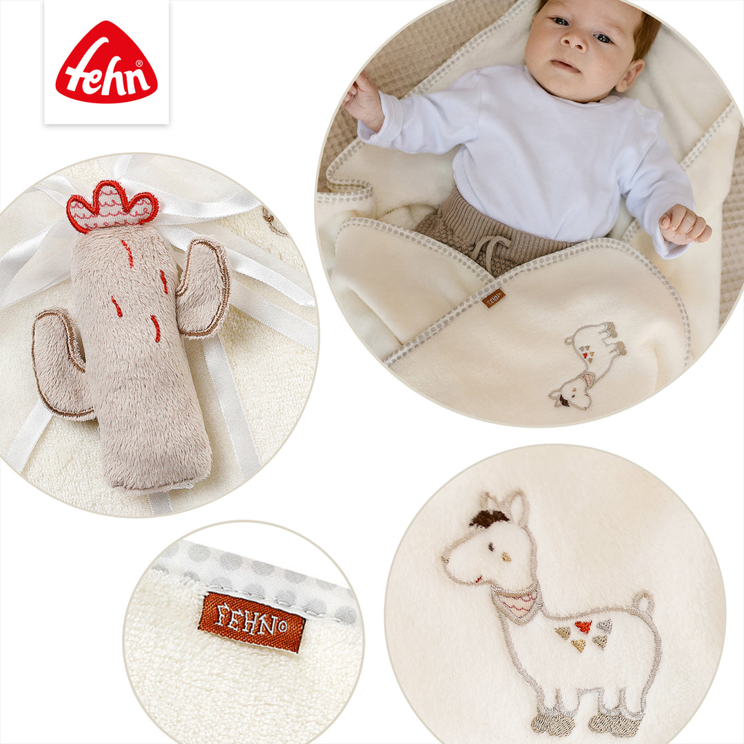 Details der Baby Kuscheldecke Lama mit Applikation